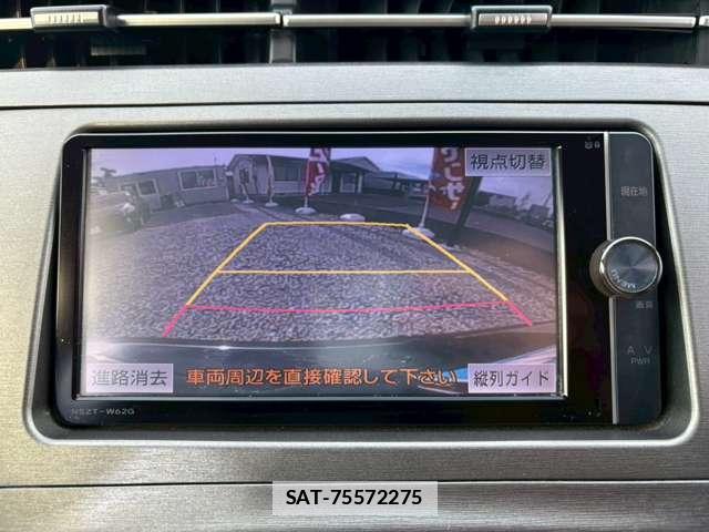 Toyota PRIUS 2013-05 7820639-3