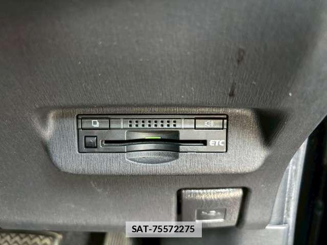 Toyota PRIUS 2013-05 7820639-5