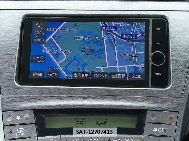 Toyota PRIUS 2013-05 7820706-4