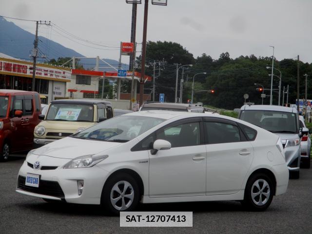 Toyota PRIUS 2013-05 7820706-8