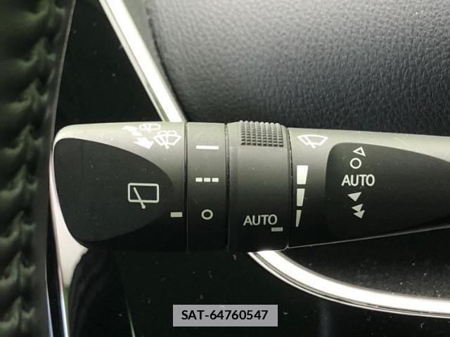 Toyota PRIUS 2020-07 7821043-16