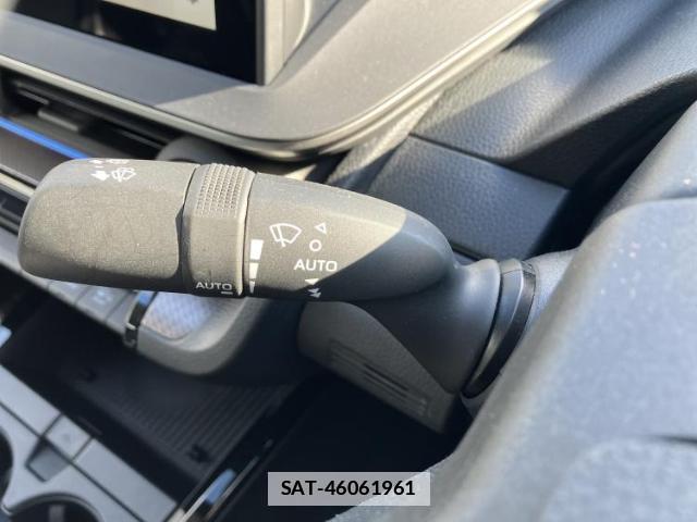 Toyota PRIUS 2025-03 7821098-15