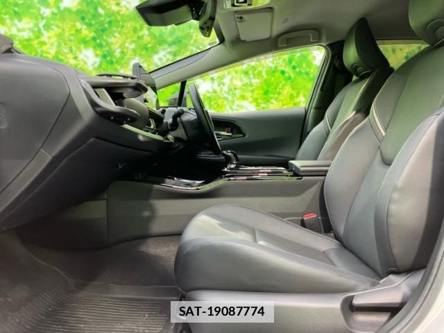 Toyota PRIUS 2023-08 7821639-5
