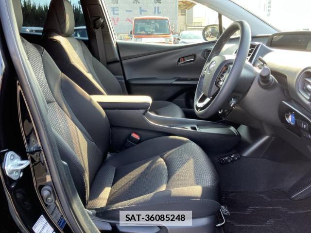 Toyota PRIUS 2021-05 7821689-3
