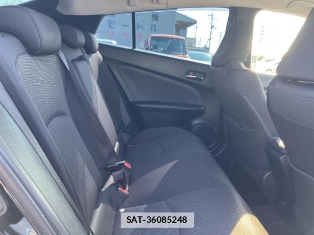 Toyota PRIUS 2021-05 7821689-4