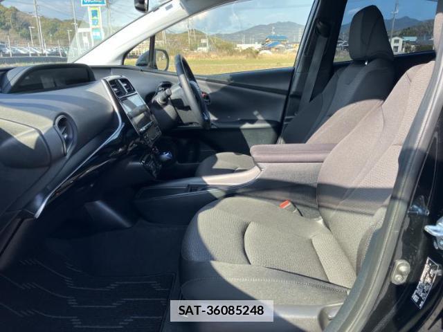 Toyota PRIUS 2021-05 7821689-5