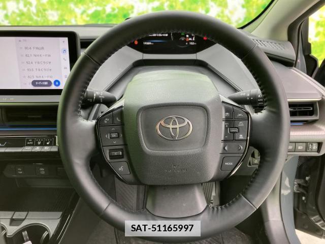 Toyota PRIUS 2023-03 7821950-15