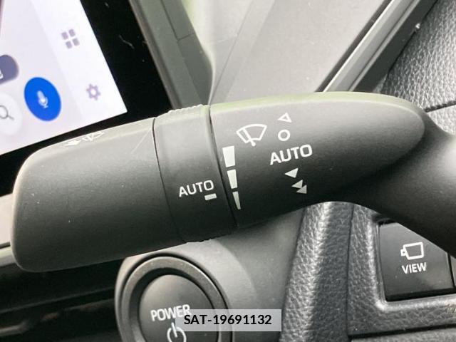 Toyota PRIUS 2025-02 7822052-17