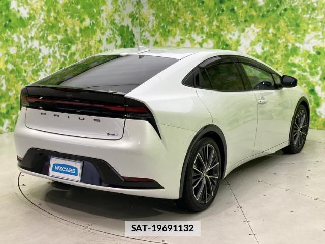 Toyota PRIUS 2025-02 7822052-2