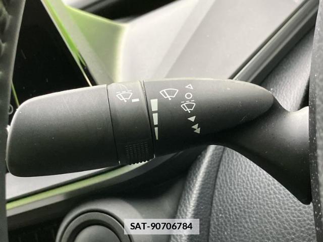 Toyota PRIUS 2024-11 7822191-17