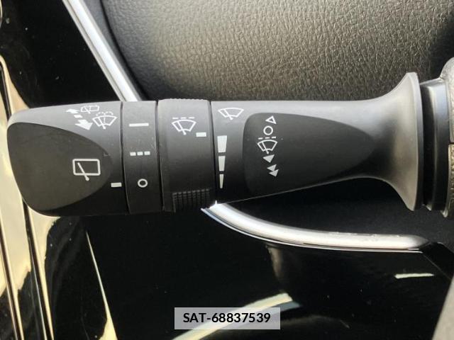 Toyota PRIUS 2021-01 7822738-16