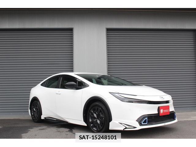Toyota PRIUS 2023-03 7822931-1