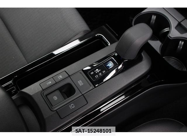 Toyota PRIUS 2023-03 7822931-15
