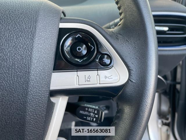 Toyota PRIUS 2016-07 7823127-11