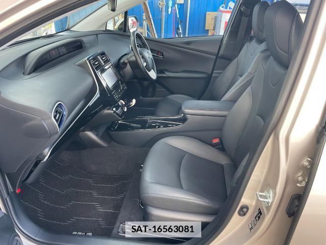 Toyota PRIUS 2016-07 7823127-14