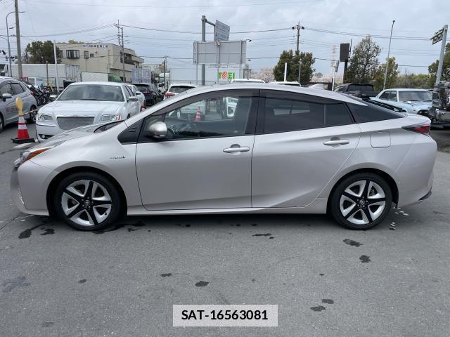 Toyota PRIUS 2016-07 7823127-4