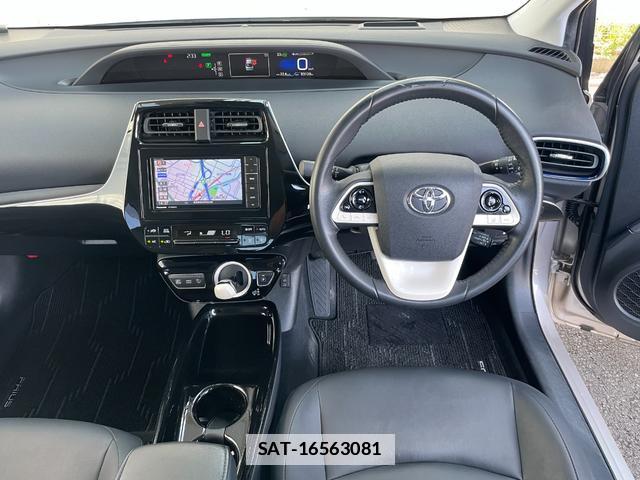 Toyota PRIUS 2016-07 7823127-6