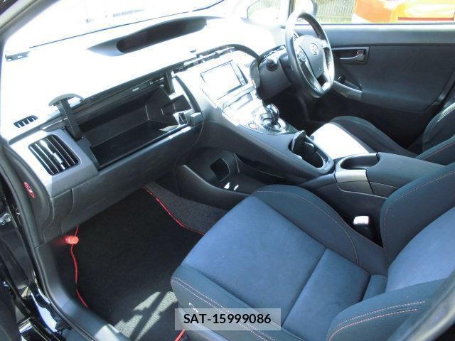Toyota PRIUS 2012-04 7823214-11