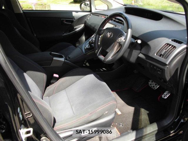 Toyota PRIUS 2012-04 7823214-2