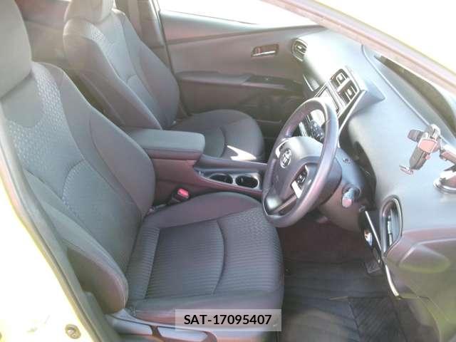 Toyota PRIUS 2015-12 7823314-17