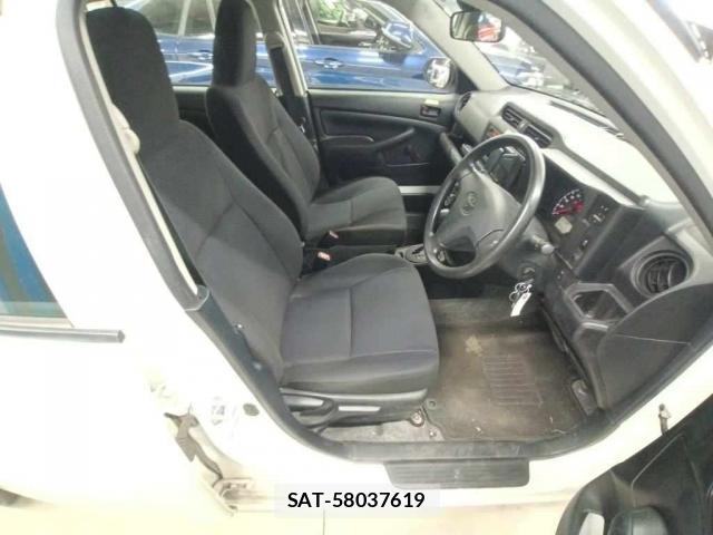 Toyota PROBOX 2021-05 7811326-5