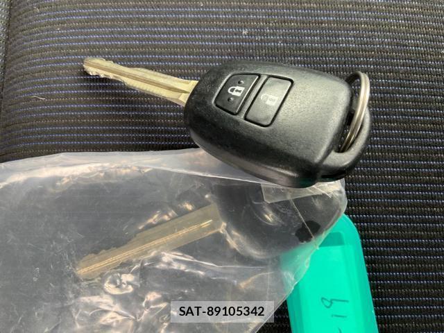 Toyota PROBOX 2021-04 7814085-9