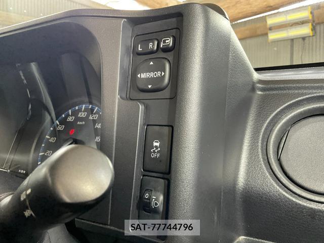 Toyota PROBOX 2022-04 7816537-17