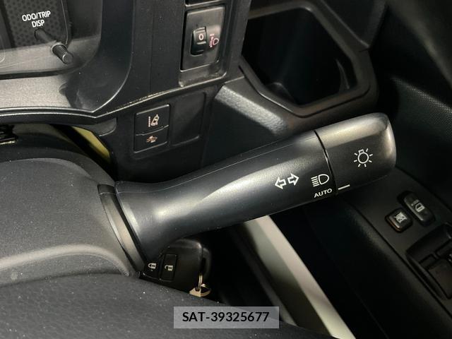 Toyota PROBOX 2022-05 7816538-18