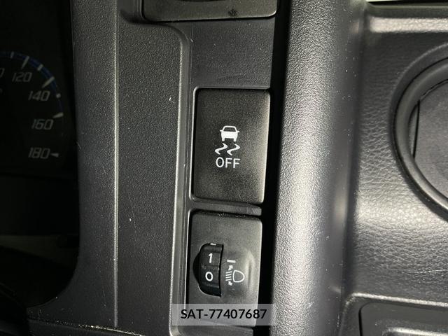 Toyota PROBOX 2022-05 7816543-18