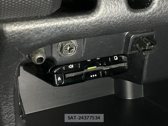 Toyota PROBOX 2022-05 7816544-13