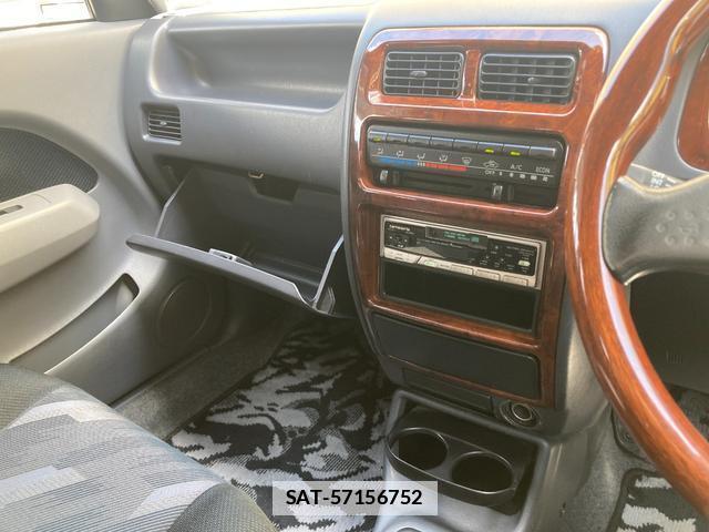 Daihatsu PYZAR 2000-12 7811670-12