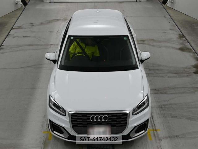 Audi Q2 2017-07 7811734-7