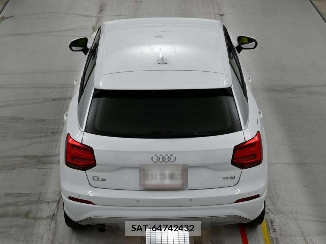 Audi Q2 2017-07 7811734-8