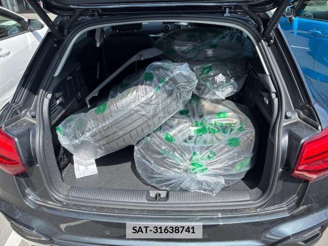 Audi Q2 2023-06 7815041-7
