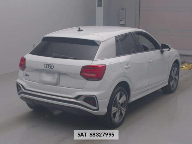 Audi Q2 2022-06 7815107-5