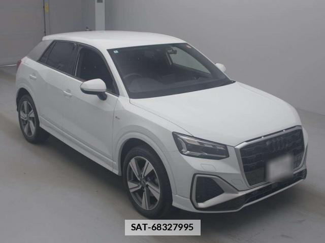 Audi Q2 2022-06 7815107-6