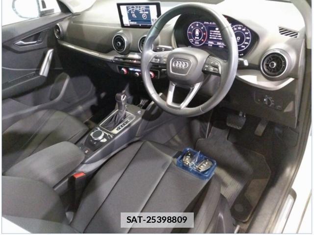 Audi Q2 2023-03 7816432-2
