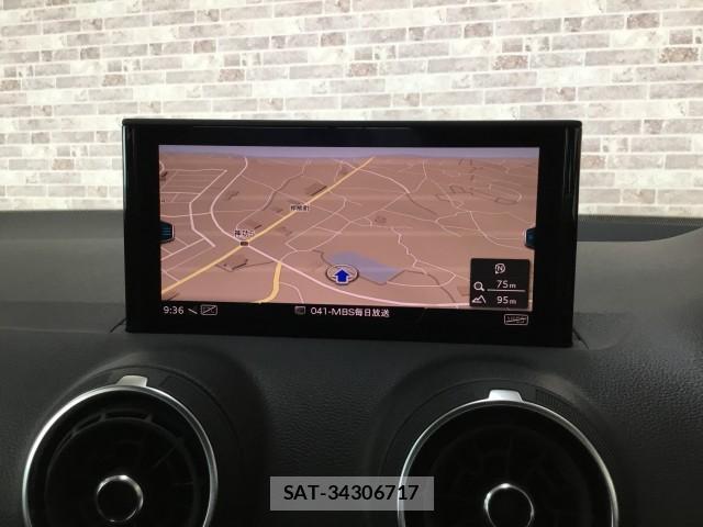 Audi Q2 2022-08 7817870-13
