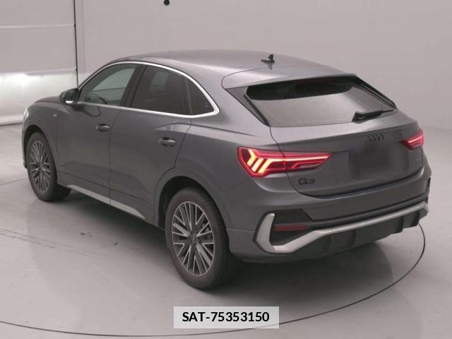 Audi Q3 2021-05 7815027-4