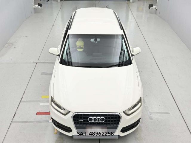 Audi Q3 2013-09 7815037-5