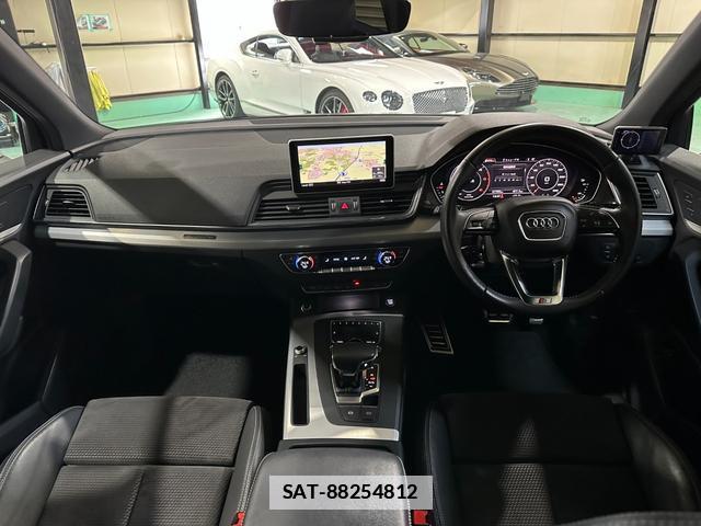 Audi Q5 2019-03 7814106-2