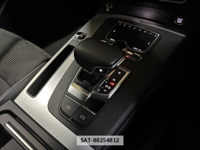 Audi Q5 2019-03 7814106-7