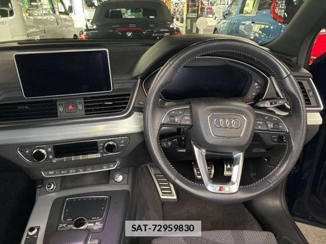 Audi Q5 2018-08 7814973-2