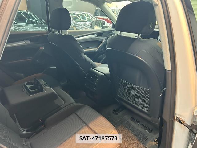 Audi Q5 2019-06 7816912-4