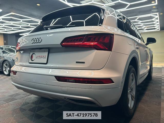 Audi Q5 2019-06 7816912-8