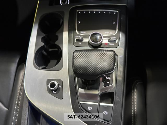 Audi Q7 2017-05 7814118-12