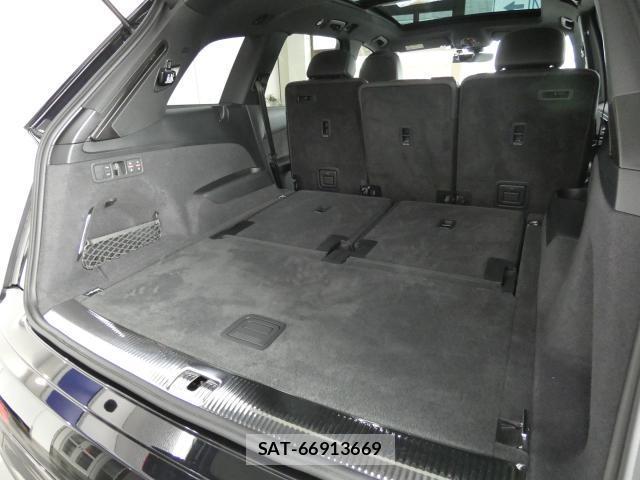 Audi Q7 2019-05 7820242-18