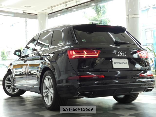 Audi Q7 2019-05 7820242-3