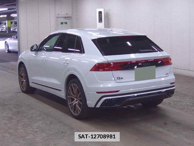 Audi Q8 2025-08 7811392-4