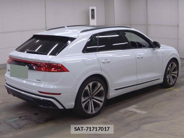 Audi Q8 2021-03 7811798-1